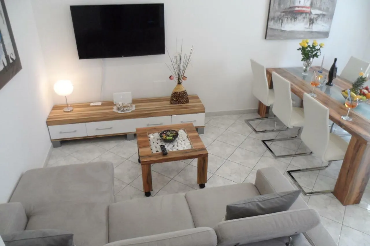 Apartment Playa Novigrad Istria